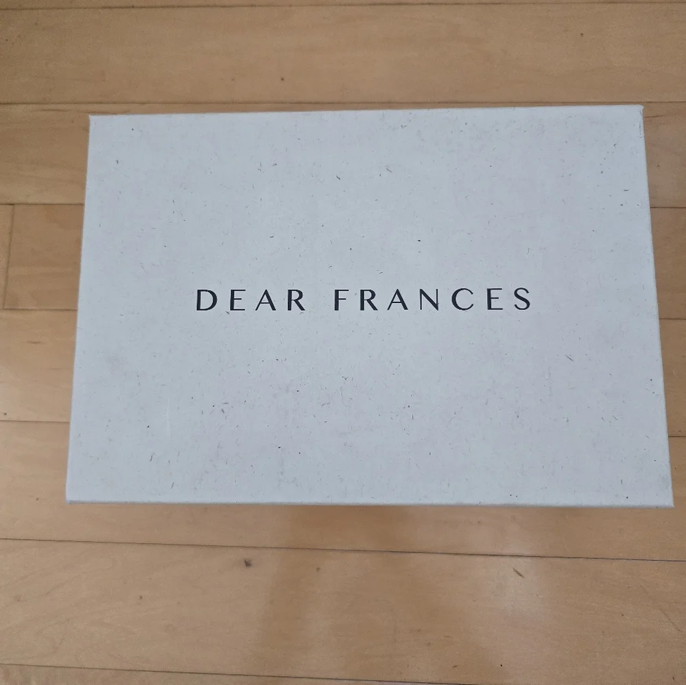 Dear Fraces Mica Flat - Picture 11 of 12